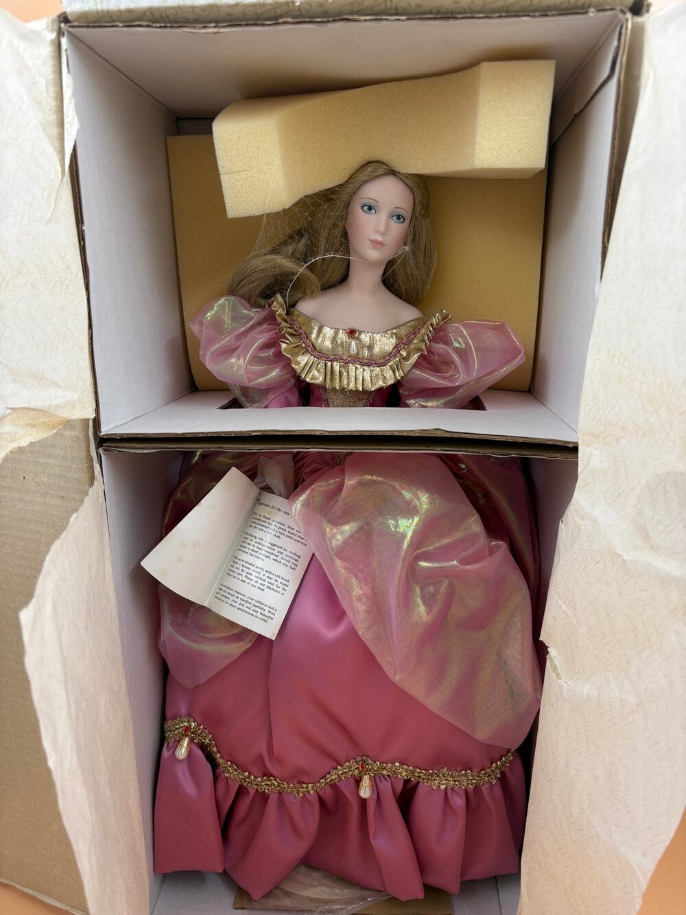 Franklin Heirloom Dolls Pink & Gold Princess Porcelain Collector Doll